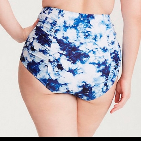Torrid Tye Dye Swim Bottoms Size 2X - Picture 2 of 12